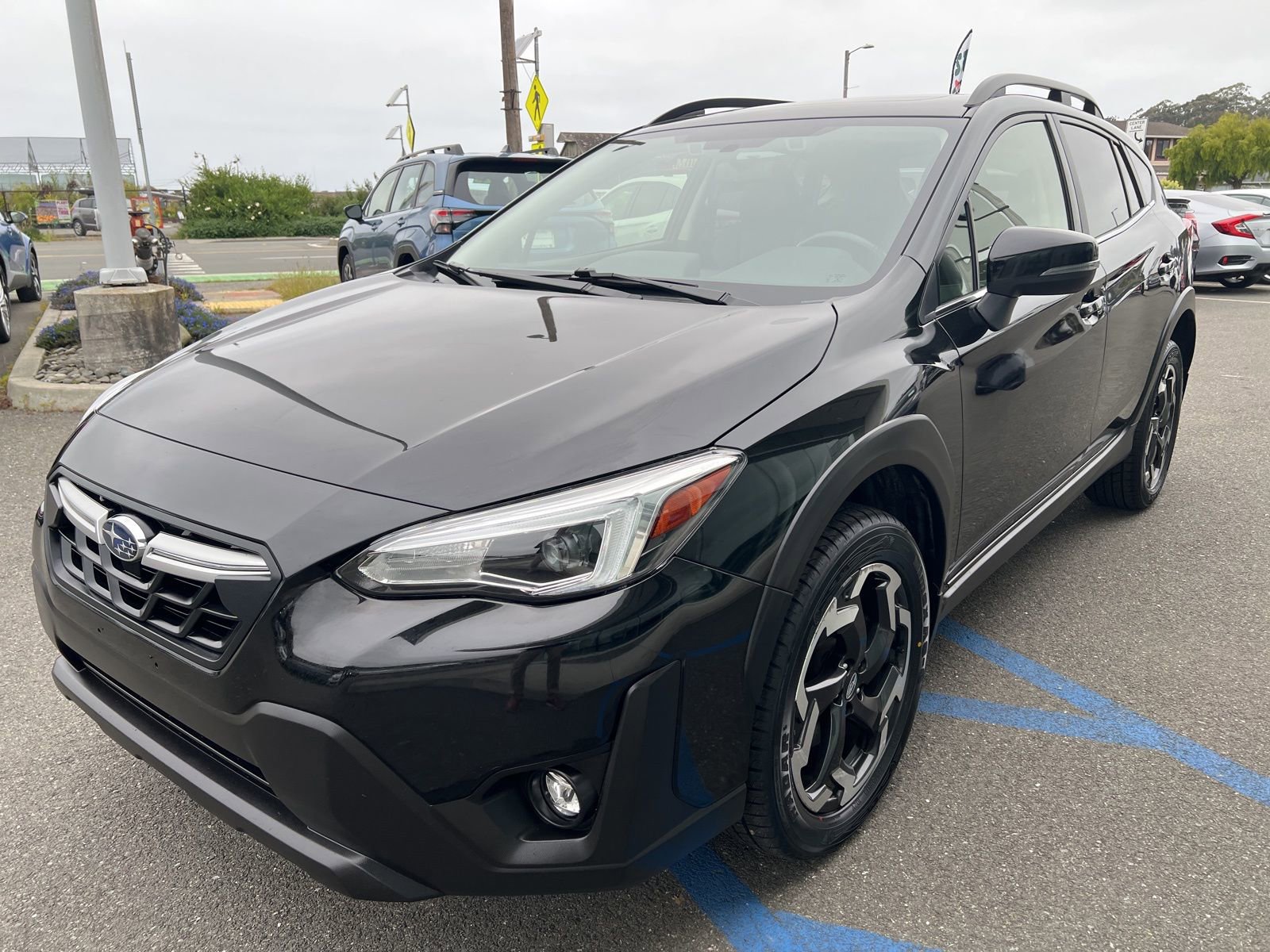 Used 2023 Subaru Crosstrek 2.5i Limited AWD/4WD image 2