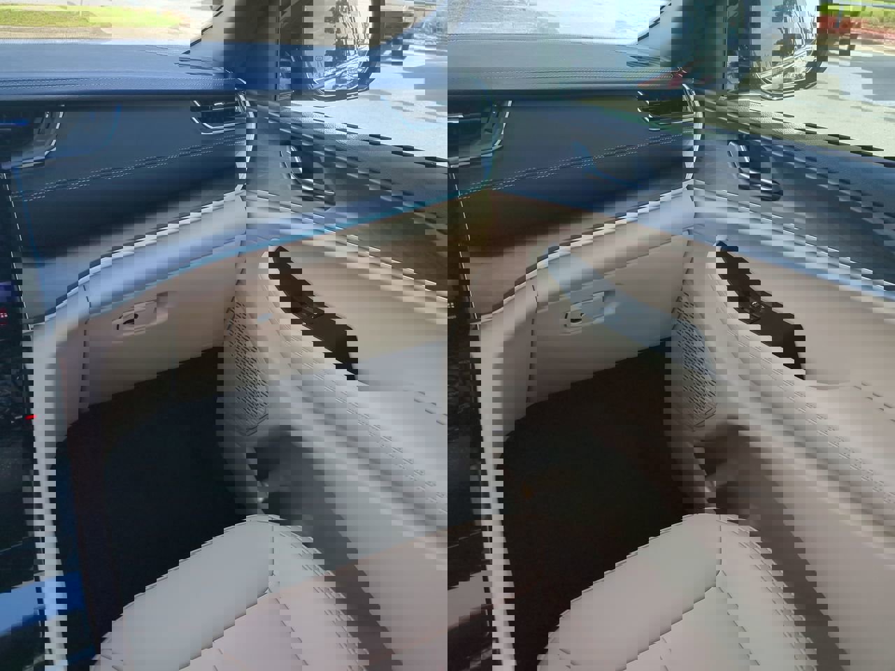 Used 2025 Jeep Grand Cherokee L Limited image 16