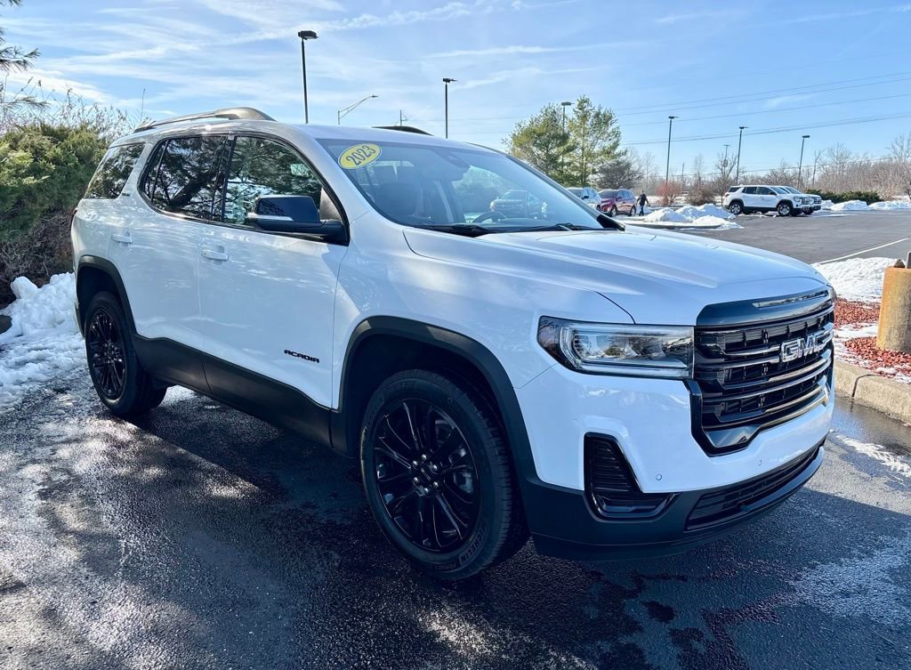 Used 2023 GMC Acadia SLE w/ Driver Convenience Package image 8