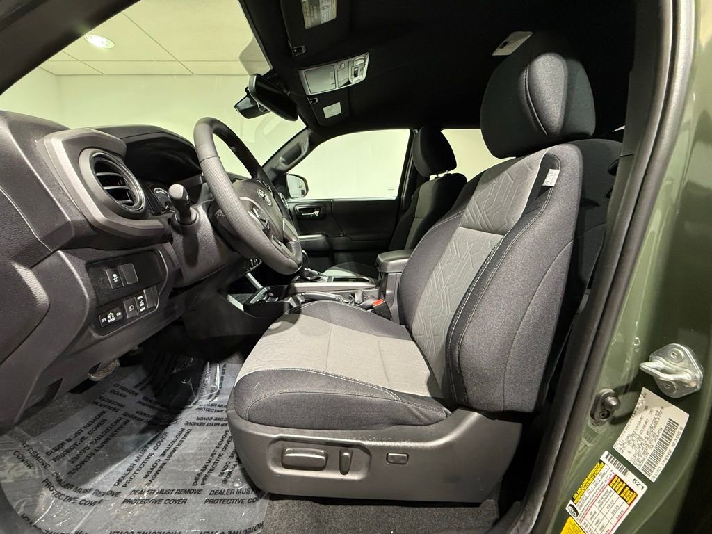 Certified 2022 Toyota Tacoma TRD Sport image 12