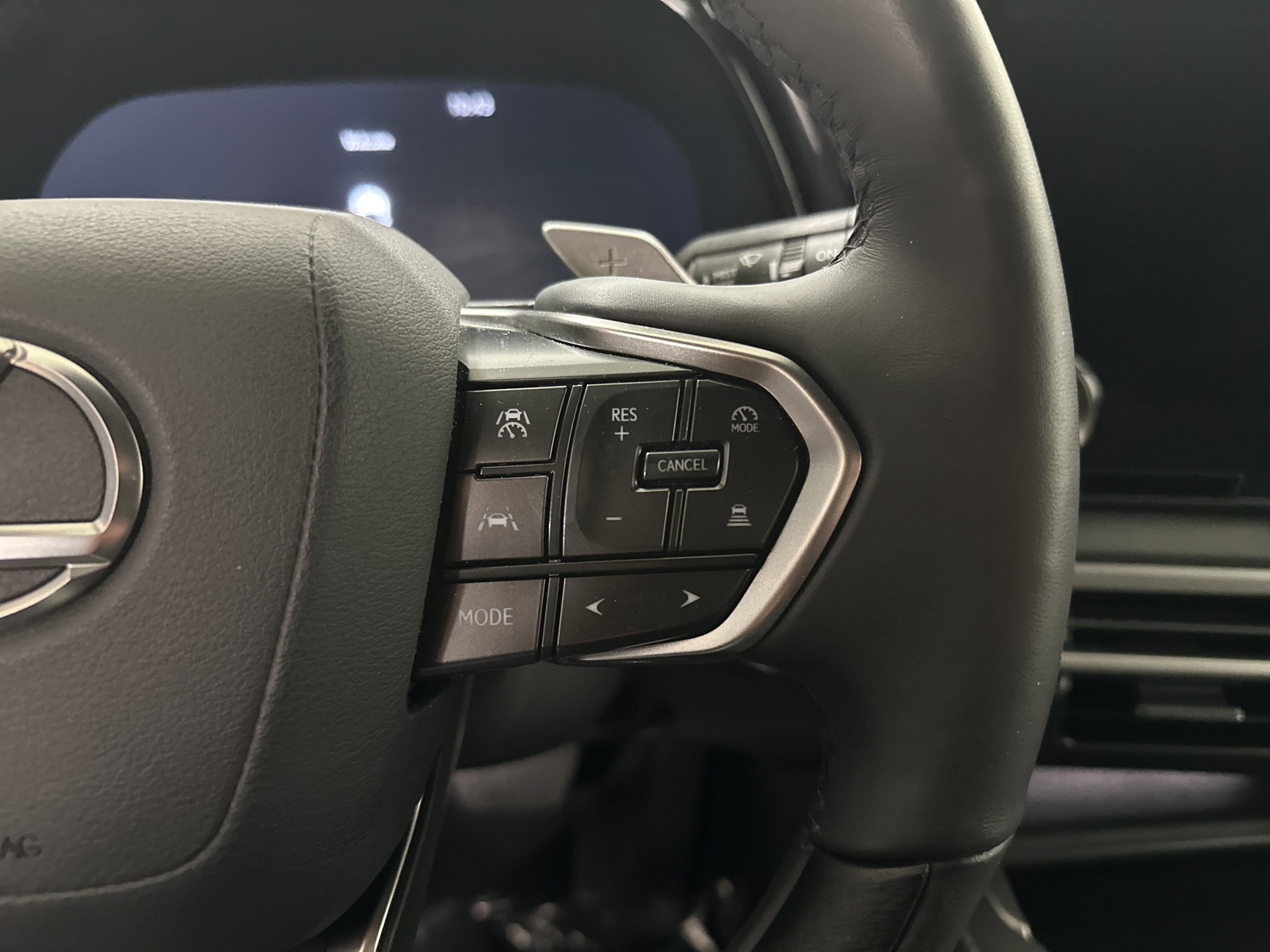 Certified 2025 Lexus RX 350h 350h Premium w/ Accessory Package image 20