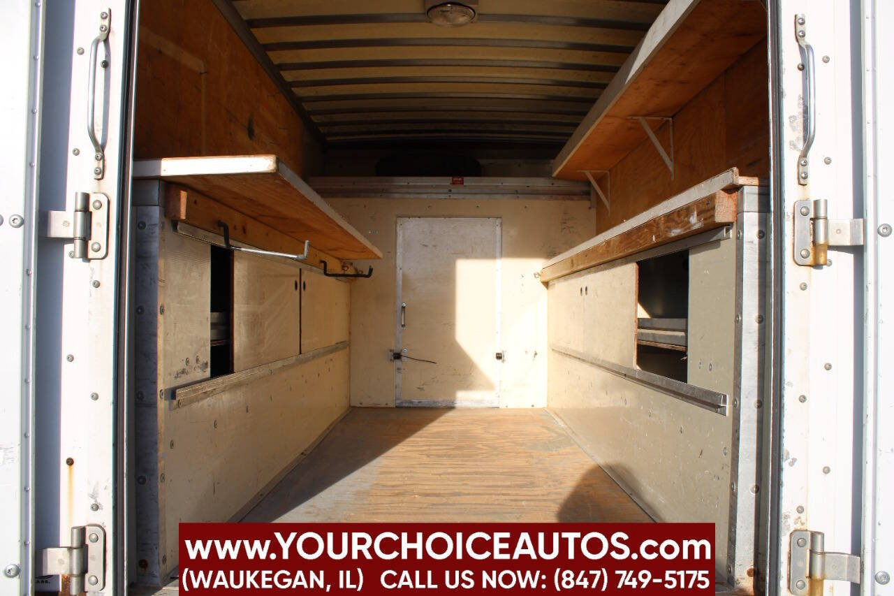 Used 2012 Ford E-350 and Econoline 350 Super Duty w/ Interior Upgrade Pkg RWD image 16