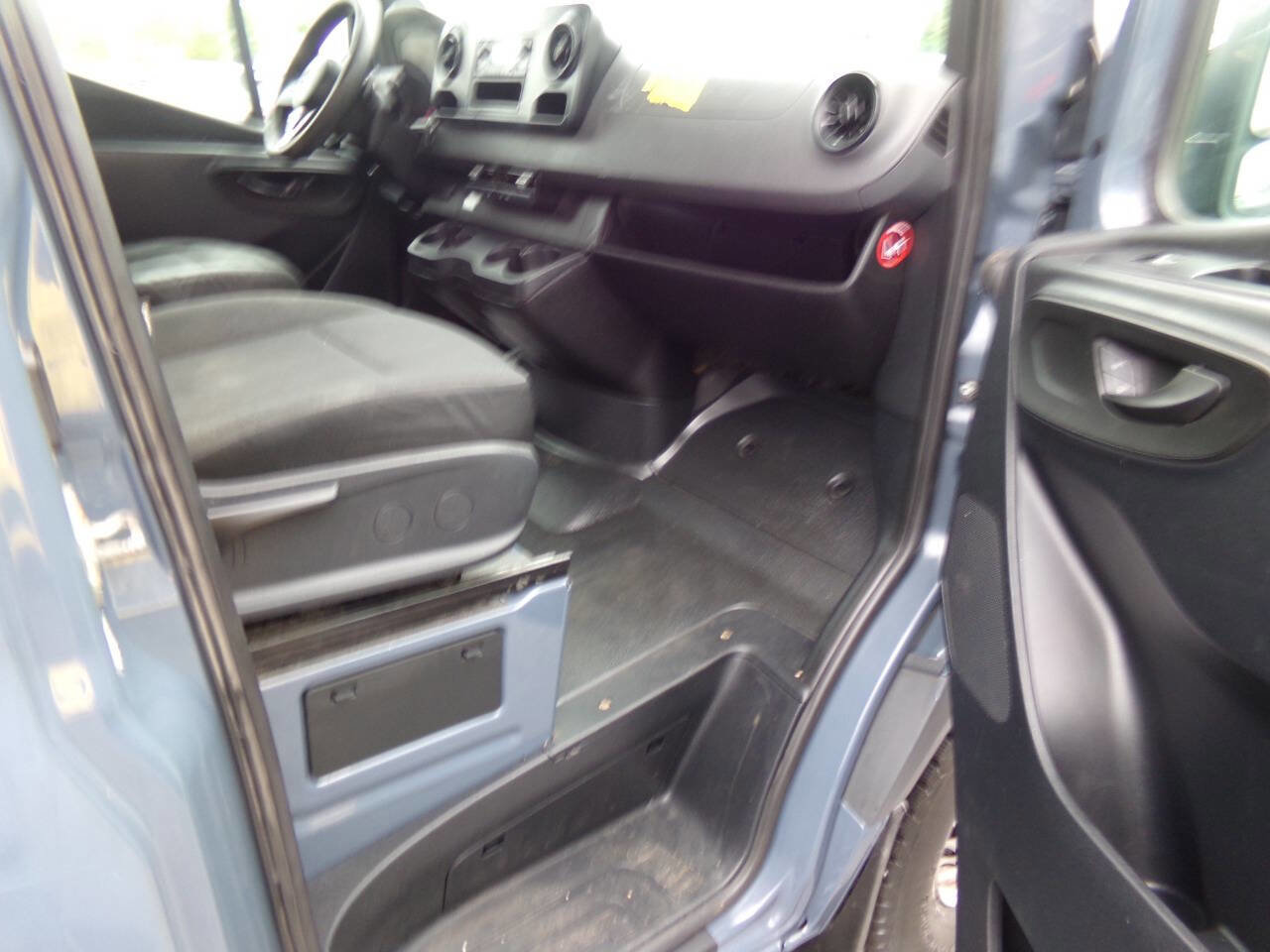 Used 2019 Mercedes-Benz Sprinter 170 image 27