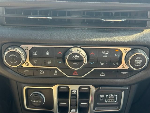 Used 2024 Jeep Wrangler Unlimited Sport AWD/4WD image 24