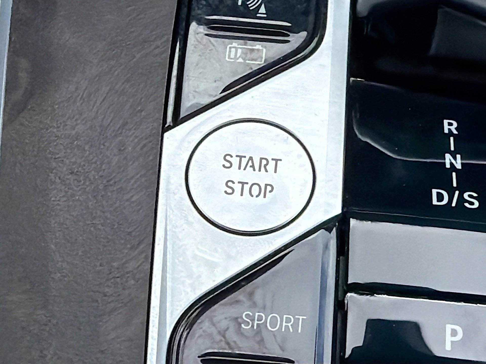 Certified 2025 BMW X5 xDrive50e image 35