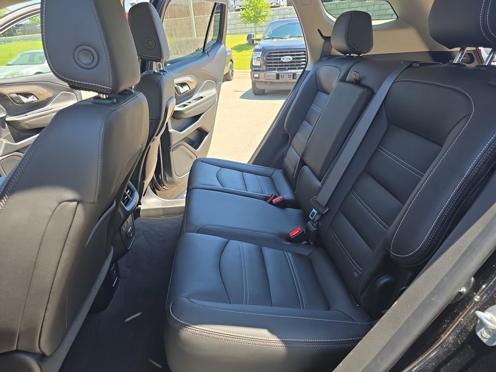 Used 2023 GMC Terrain Denali w/ Black Diamond Edition AWD/4WD image 14