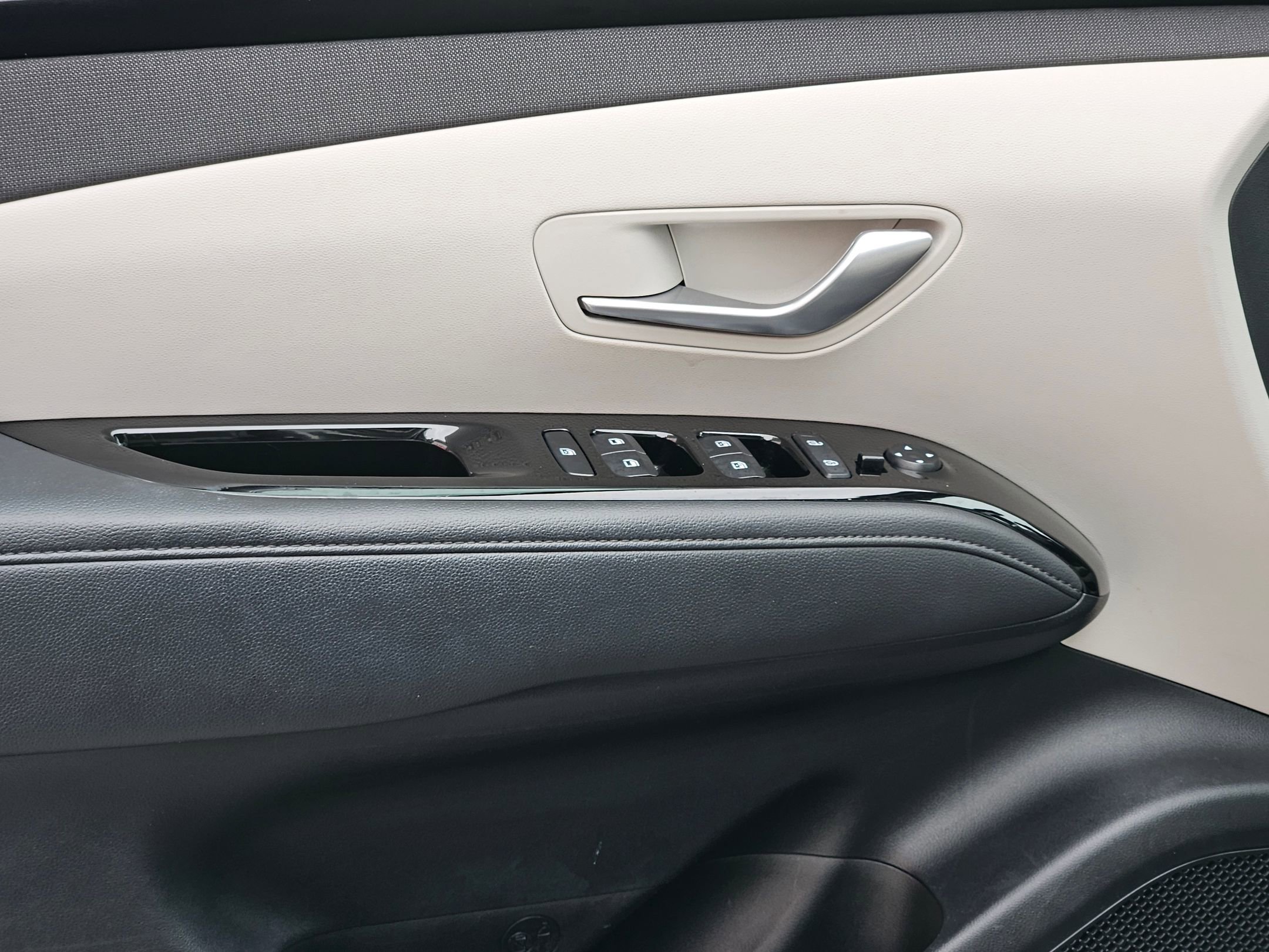 Used 2022 Hyundai Tucson Limited image 18