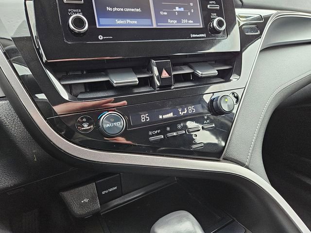Used 2022 Toyota Camry SE image 35