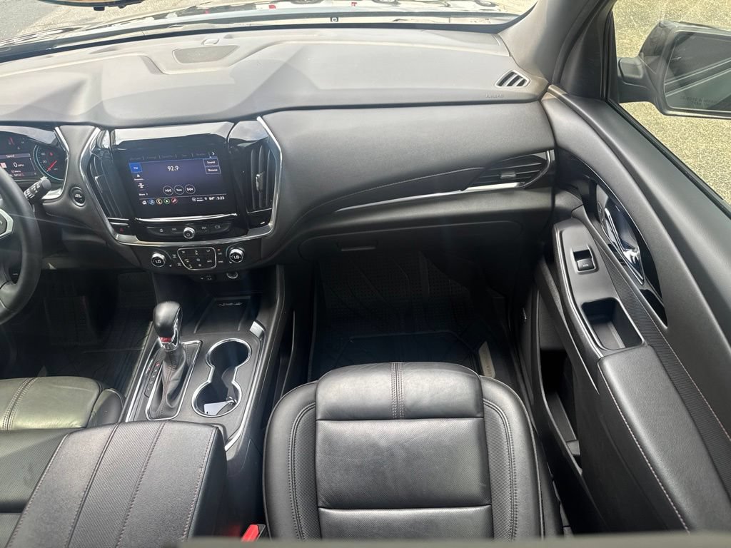 Used 2023 Chevrolet Traverse RS w/ LPO, Floor Liner Package FWD image 27