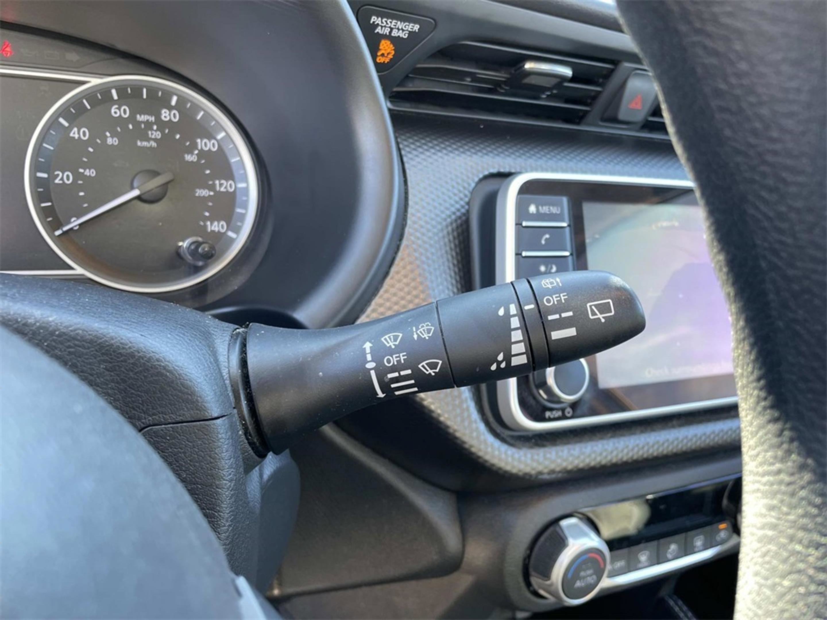 Used 2020 Nissan Kicks SV image 29