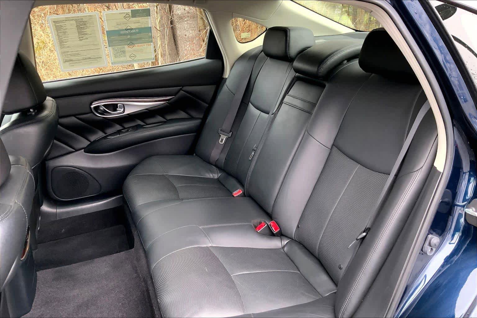 Used 2019 INFINITI Q70 L 3.7 AWD/4WD image 21