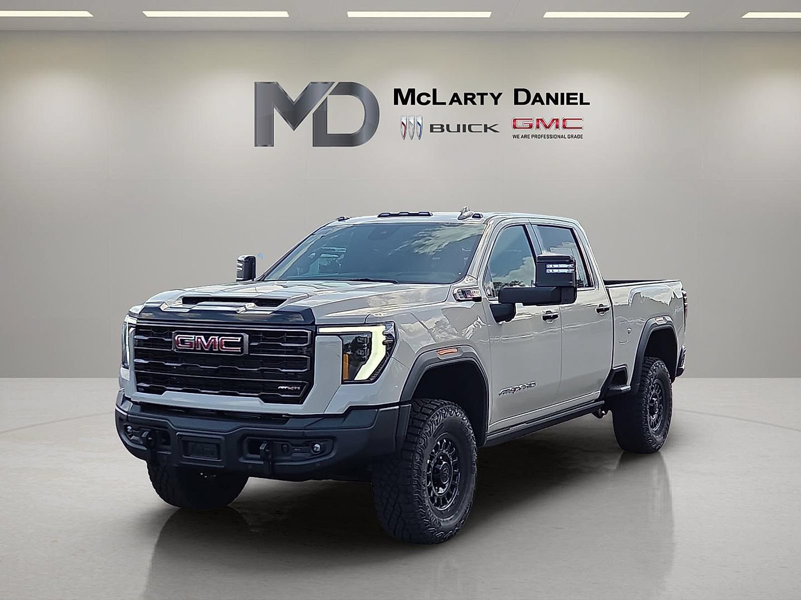 New 2026 GMC Sierra 2500 AT4X w/ AT4X AEV Edition AWD/4WD image 2