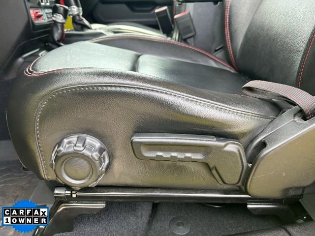 Used 2022 Jeep Wrangler Unlimited Rubicon w/ Xtreme Recon 35" Tire Package image 17