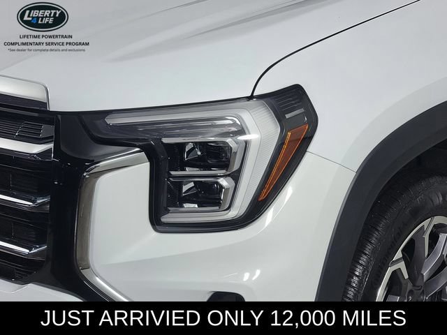 Used 2026 GMC Terrain Elevation w/ Elevation Premium Package AWD/4WD image 9