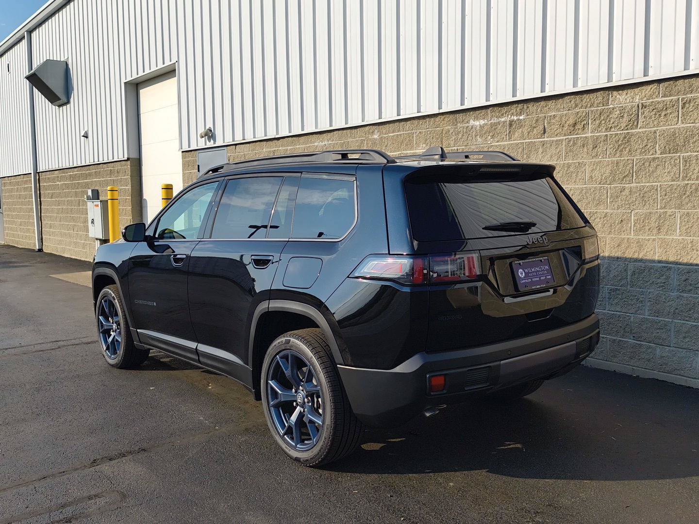 New 2026 Jeep Cherokee Limited AWD/4WD image 35