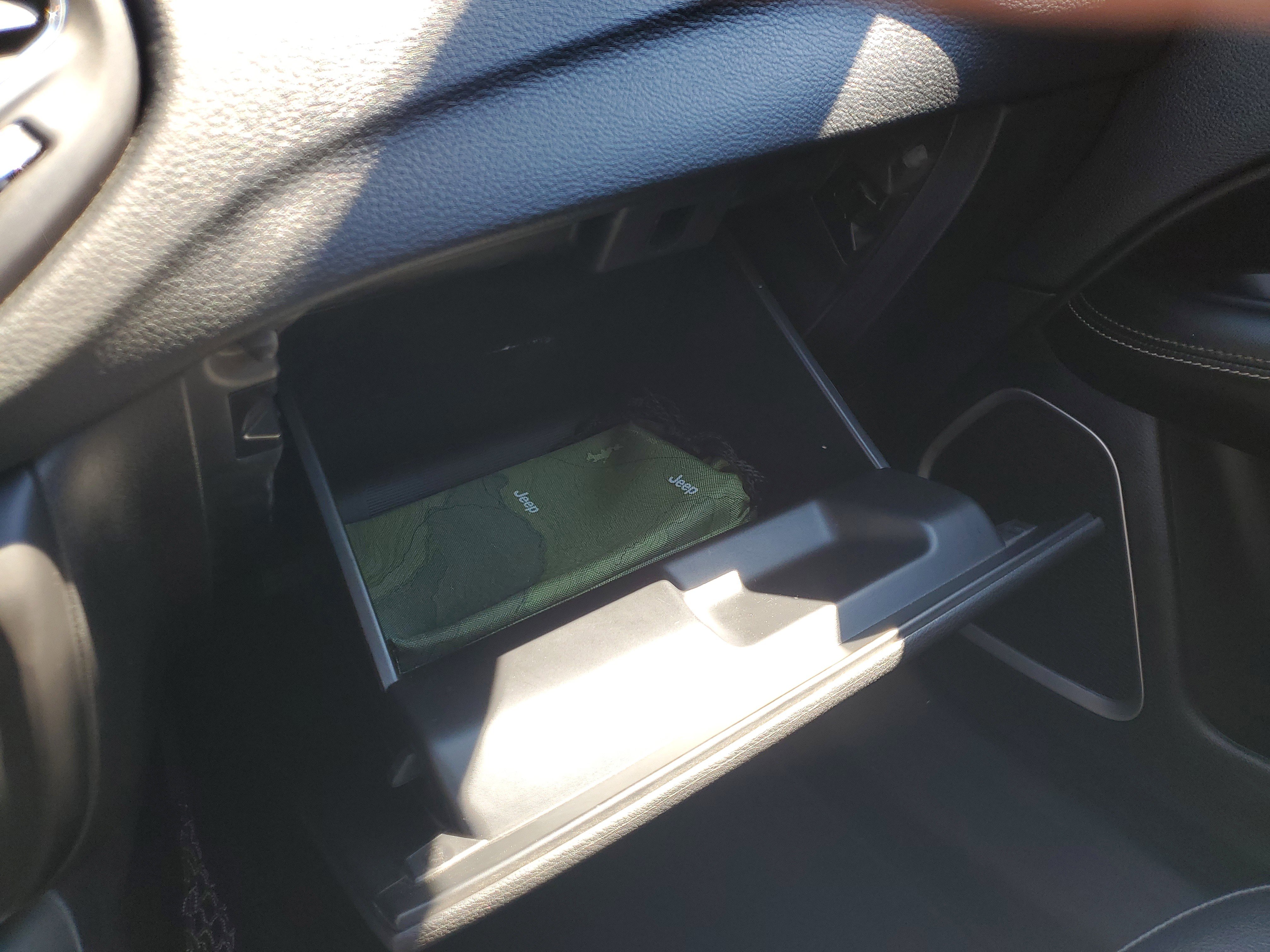 Used 2019 Jeep Compass Latitude image 29