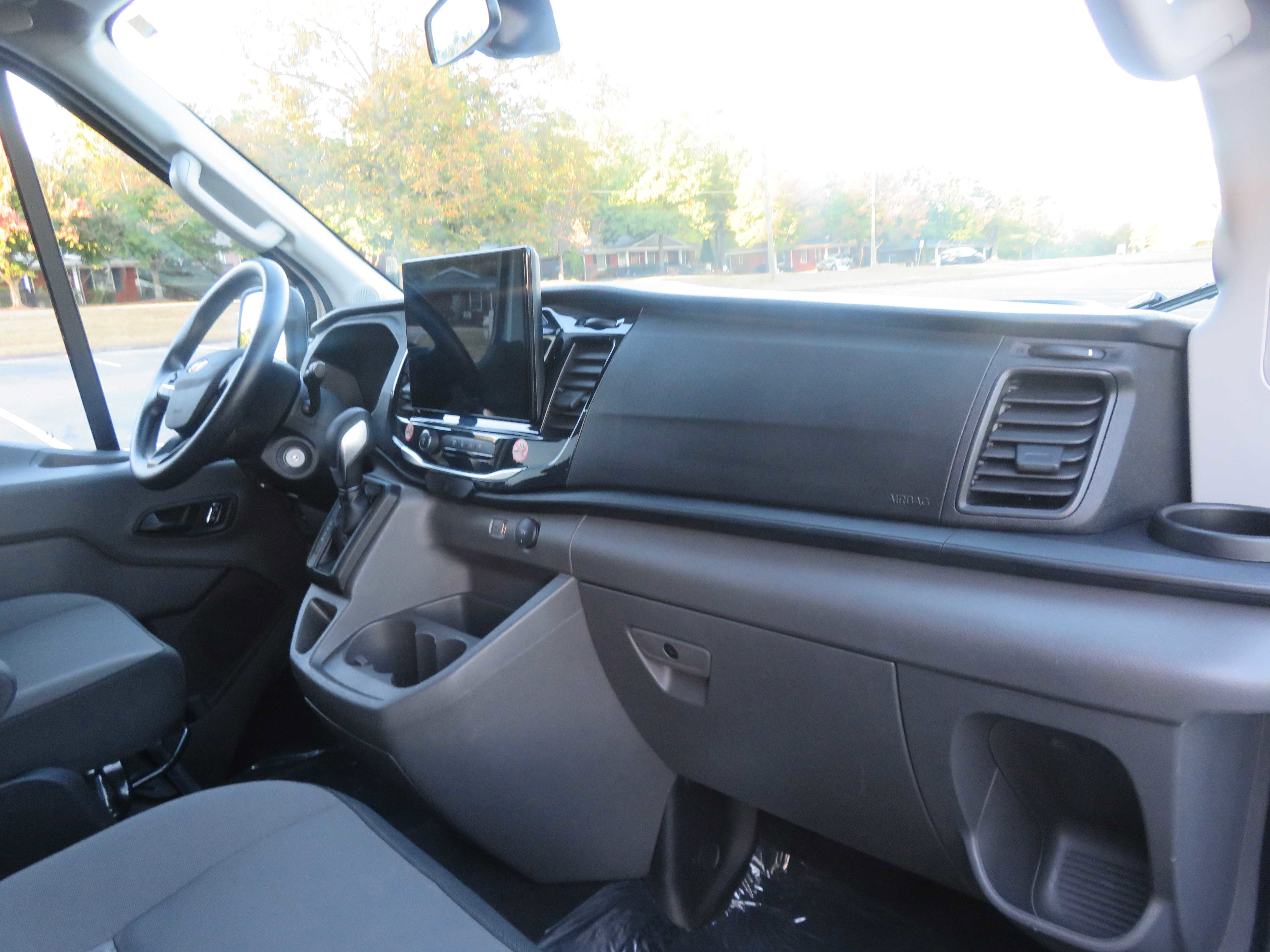 Used 2024 Ford Transit 350 XLT image 35