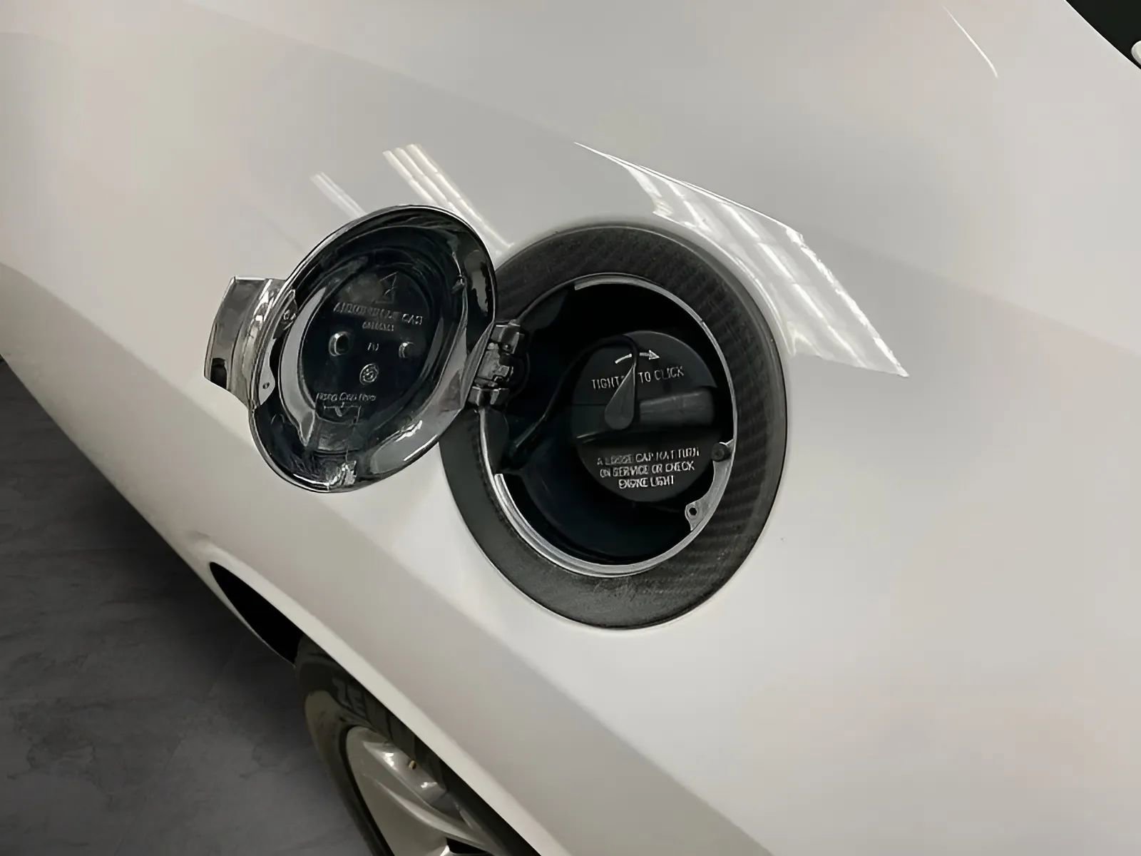 Used 2021 Dodge Challenger SXT RWD image 28