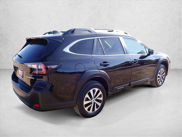 Certified 2025 Subaru Outback Premium AWD/4WD image 4