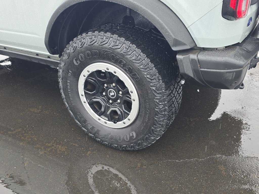 Used 2021 Ford Bronco Badlands image 10