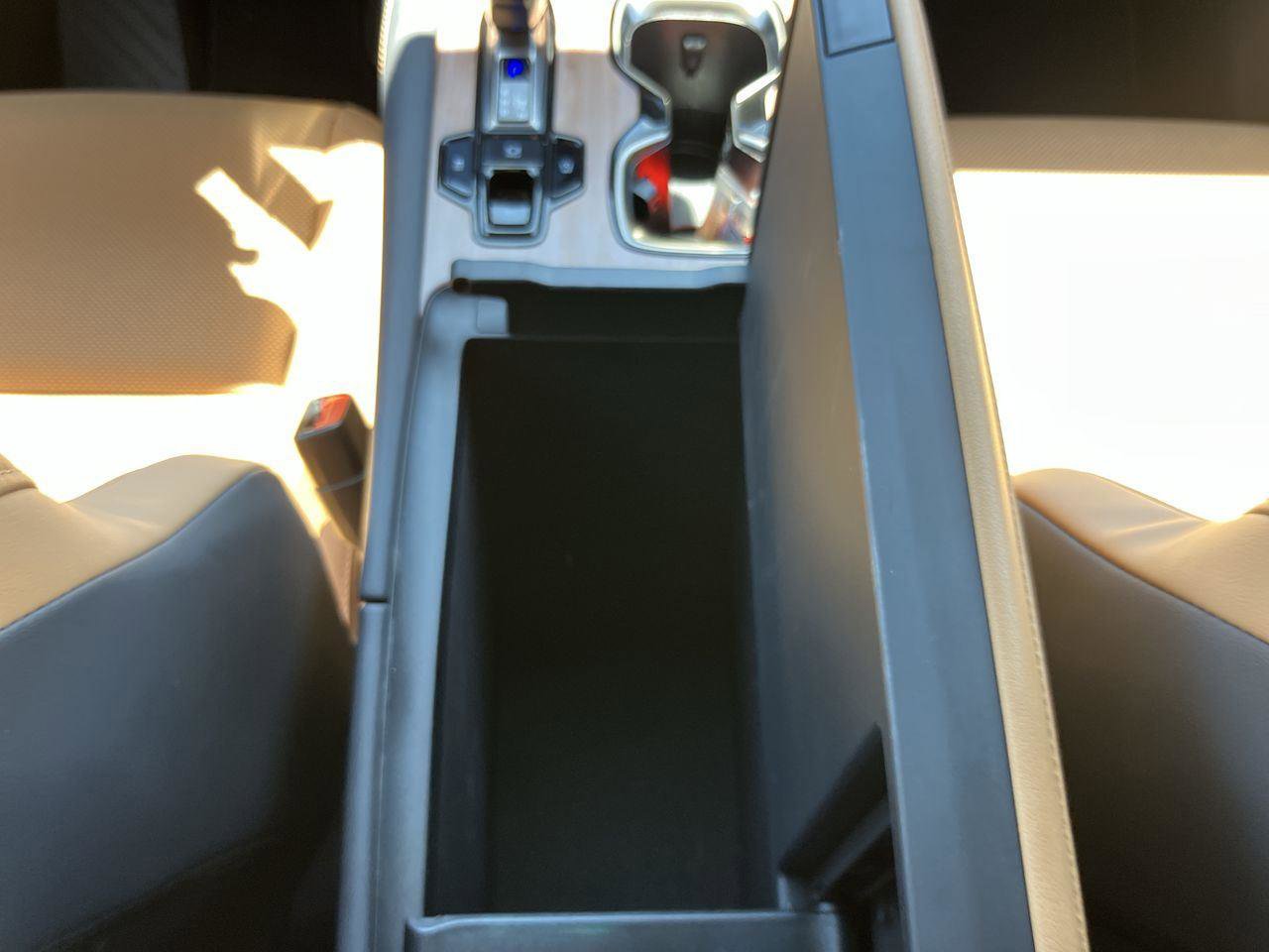 Used 2025 Lexus RX 350 Premium w/ Accessory Package (Z1) image 20