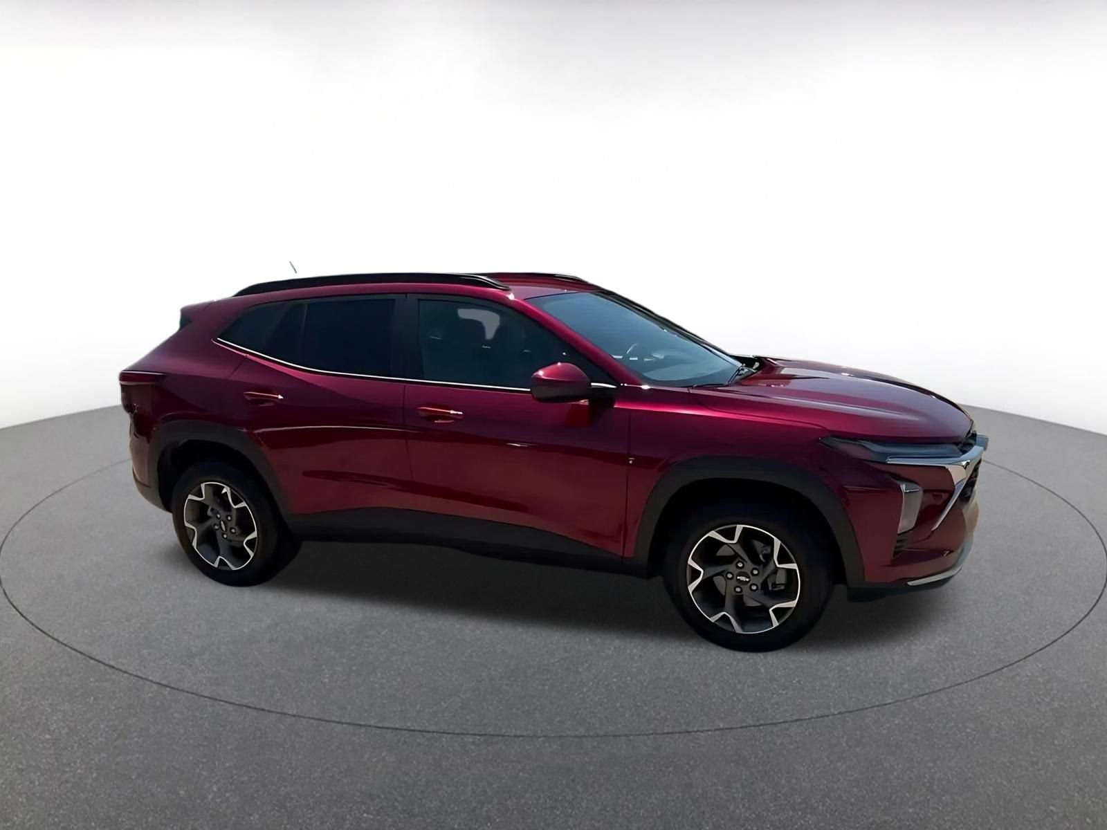 Used 2025 Chevrolet Trax LT FWD video 2