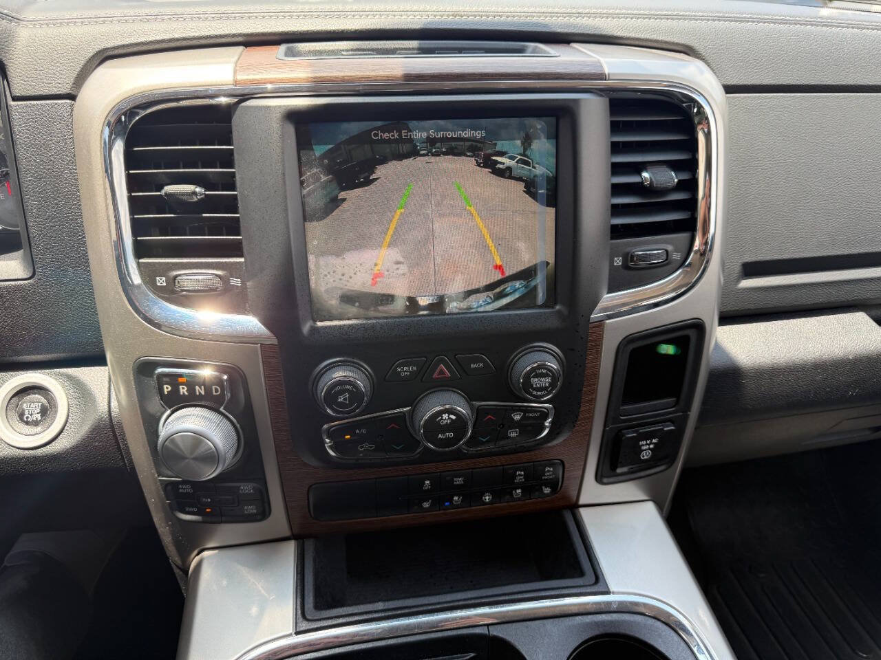 Used 2016 RAM 1500 Laramie w/ Convenience Group AWD/4WD image 14