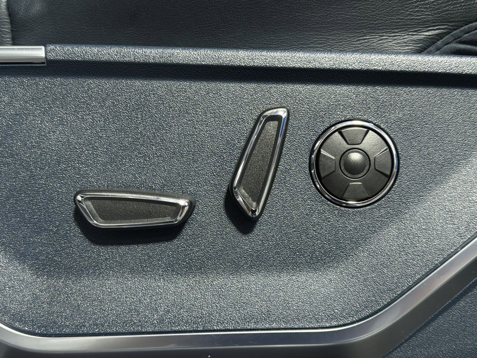 Used 2022 Ford F150 Limited AWD/4WD image 28