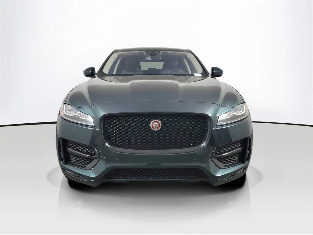 Used 2018 Jaguar F-PACE R-Sport image 2
