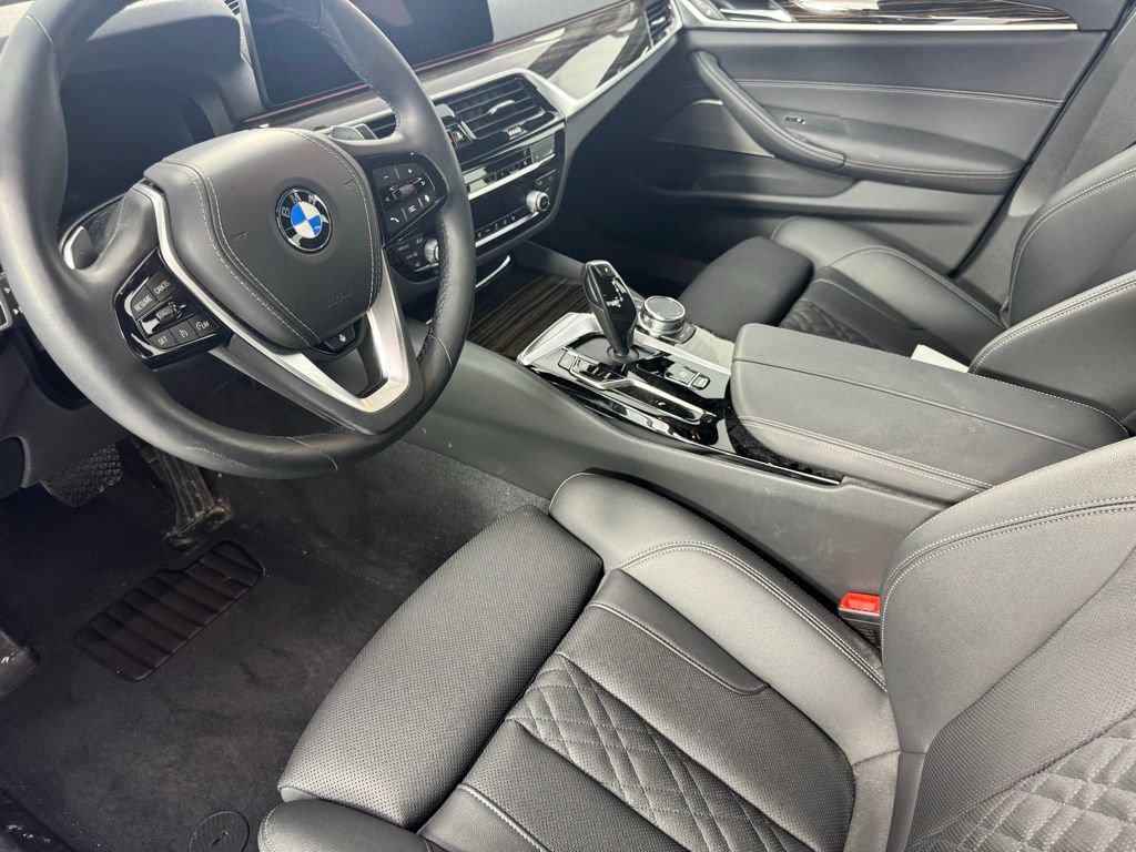 Certified 2023 BMW 530i xDrive w/ Premium Package AWD/4WD image 13