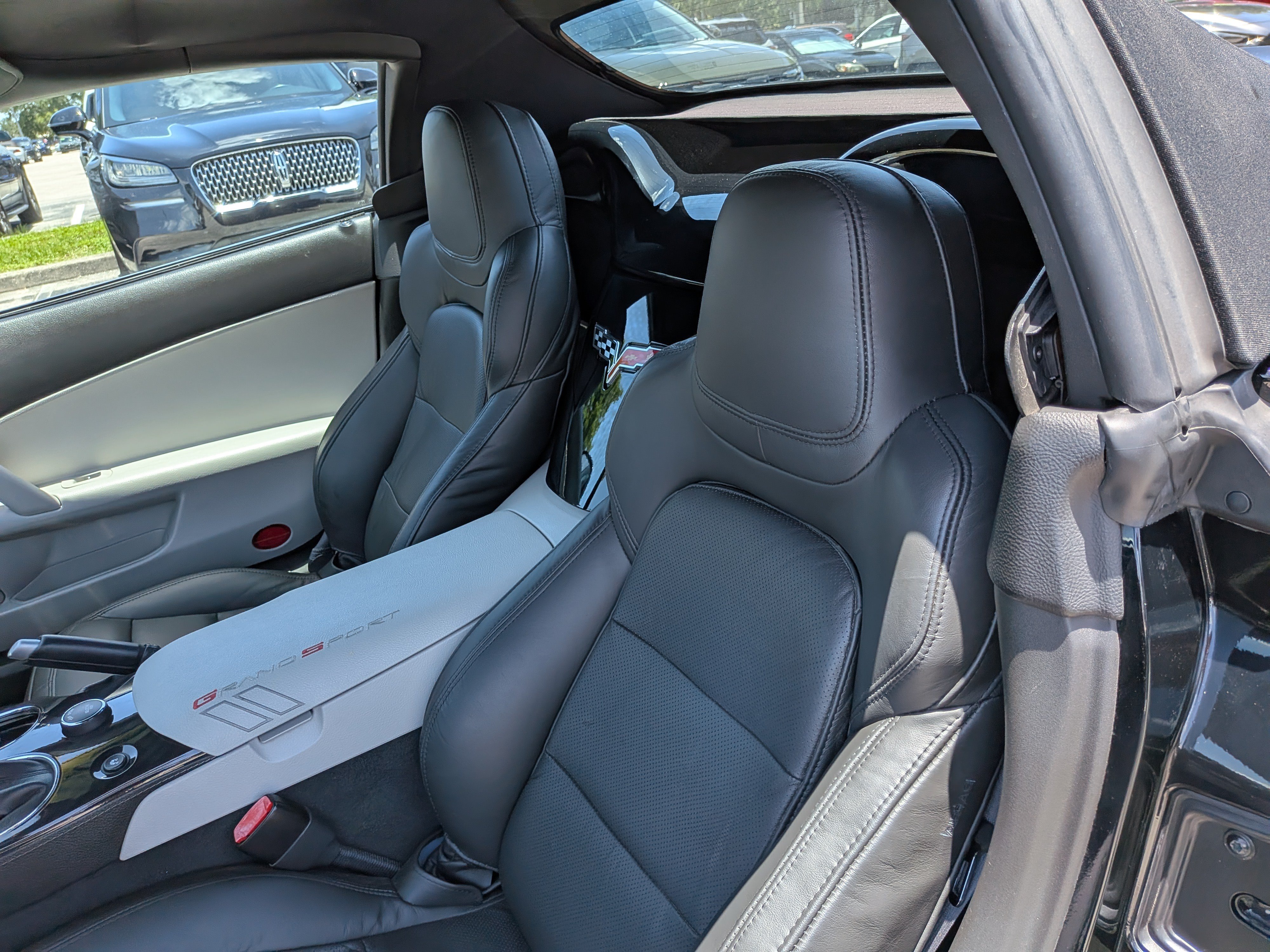 Used 2011 Chevrolet Corvette Grand Sport w/ Preferred Equipment Group RWD image 16