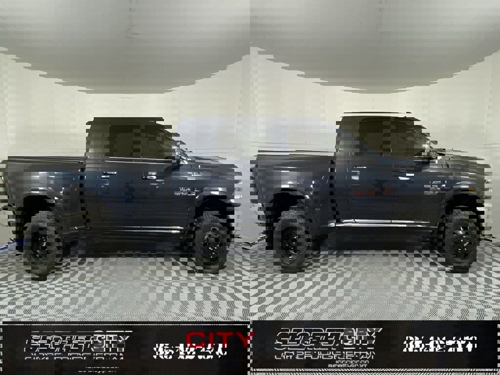 Used 2018 RAM 3500 Laramie Longhorn image 8