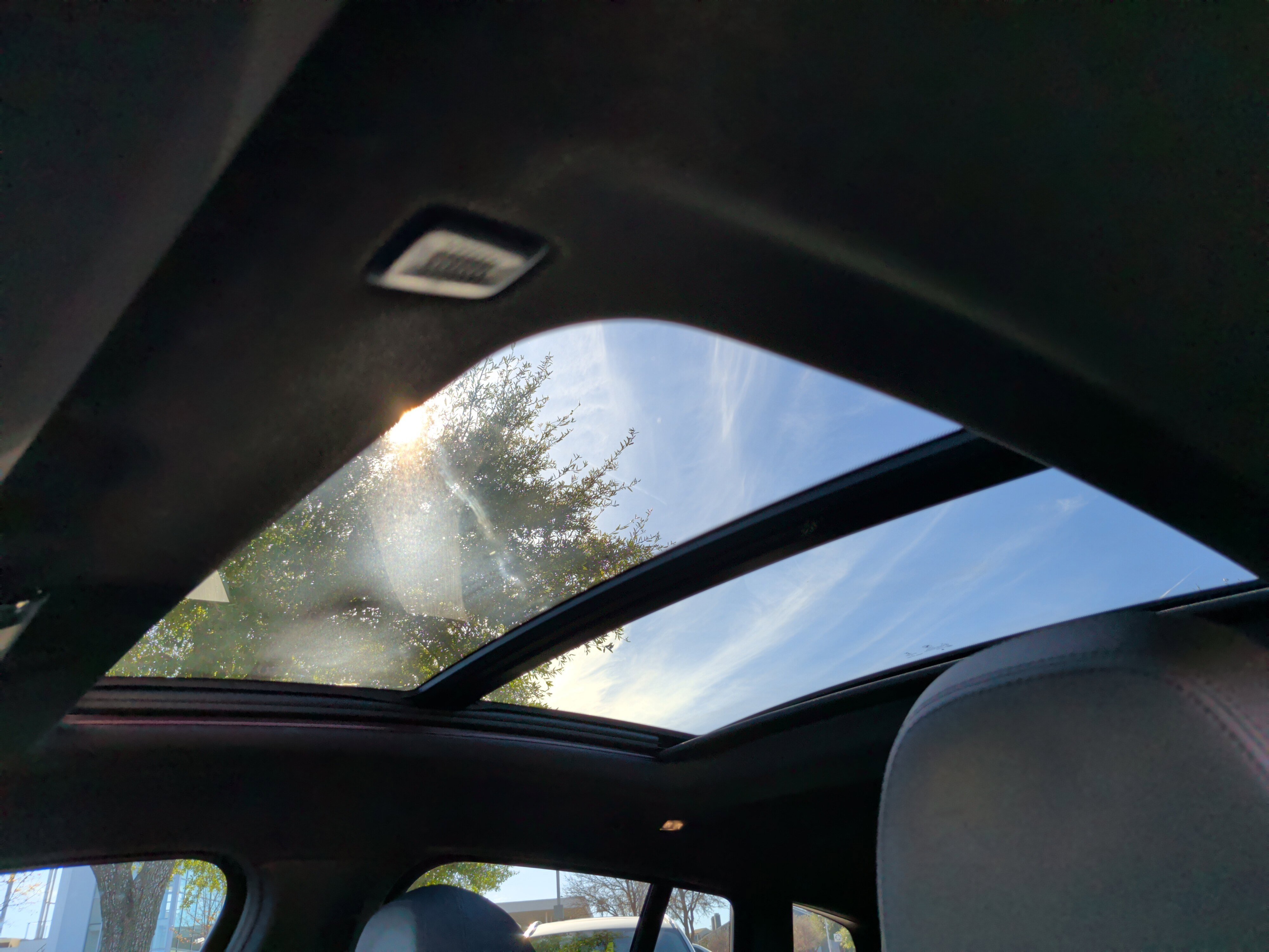 Used 2019 BMW X4 M40i w/ Driving Assistance Package image 30