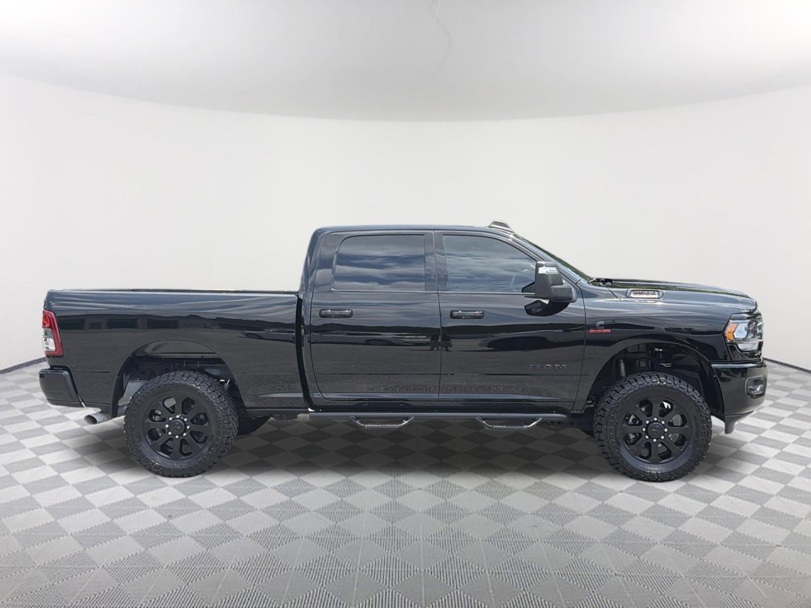 Used 2023 RAM 2500 Lone Star w/ Night Edition AWD/4WD image 7