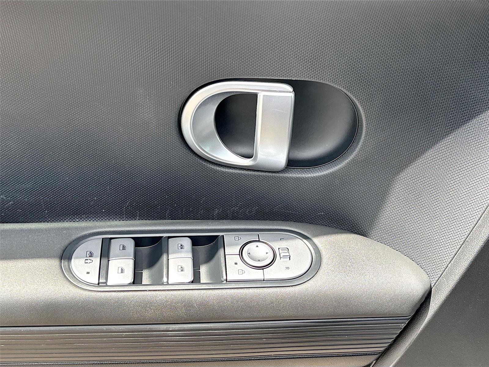 Used 2024 Hyundai Ioniq 5 SEL RWD image 18