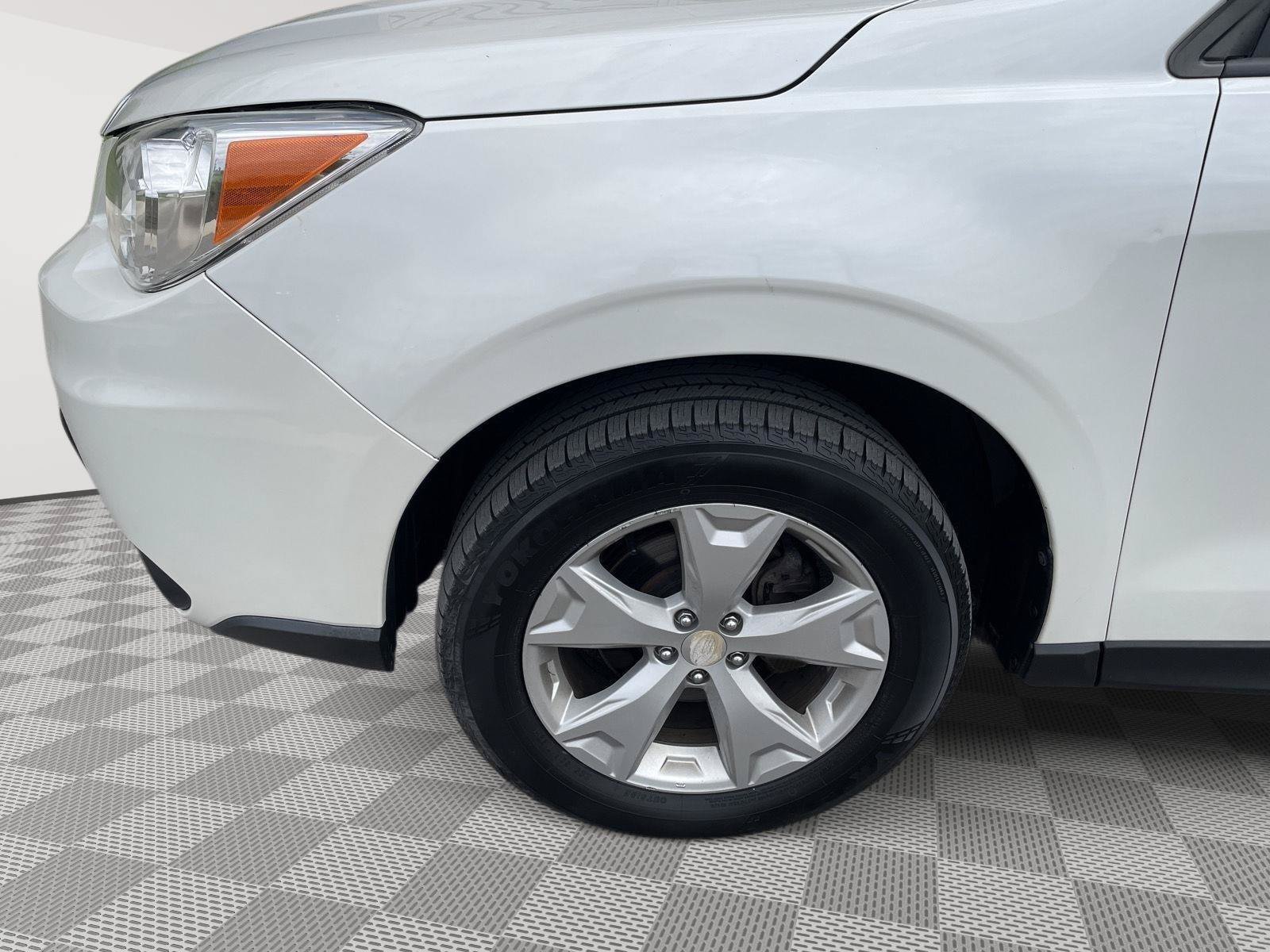 Used 2015 Subaru Forester 2.5i Premium AWD/4WD image 23