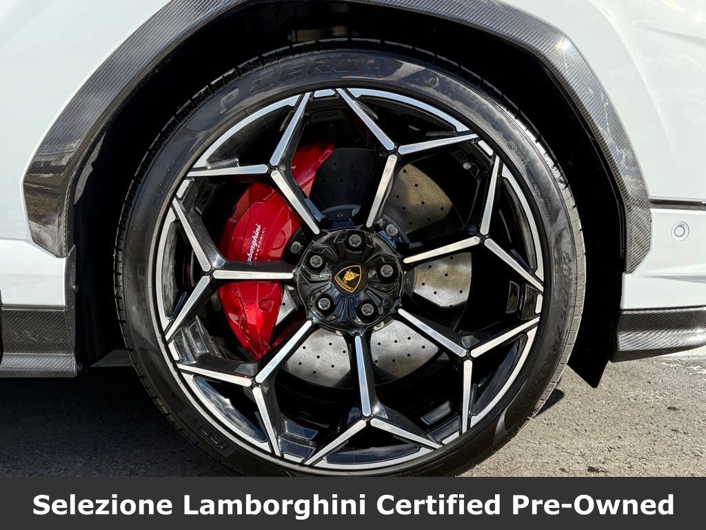 Used 2024 Lamborghini Urus Performante AWD/4WD image 15