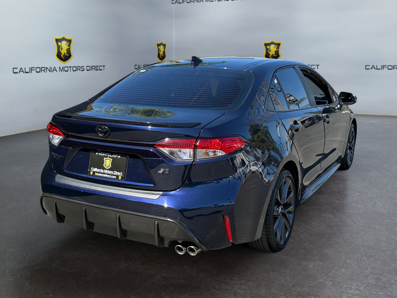 Used 2025 Toyota Corolla SE w/ SE Premium Package FWD image 5