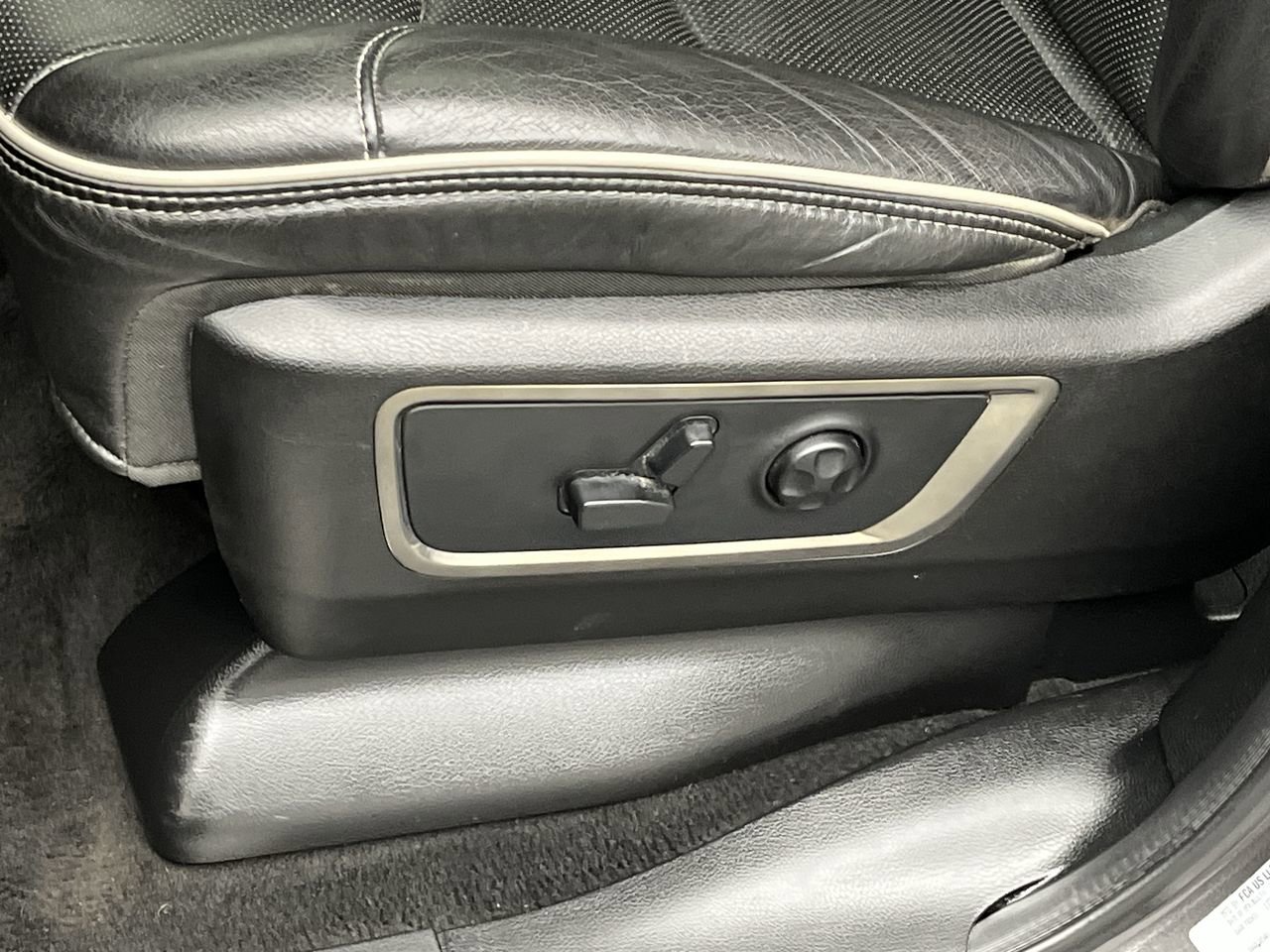 Used 2020 RAM 1500 Limited AWD/4WD image 11