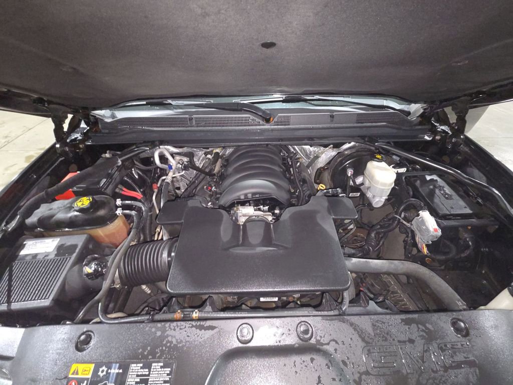 Used 2016 GMC Yukon XL SLT AWD/4WD image 18