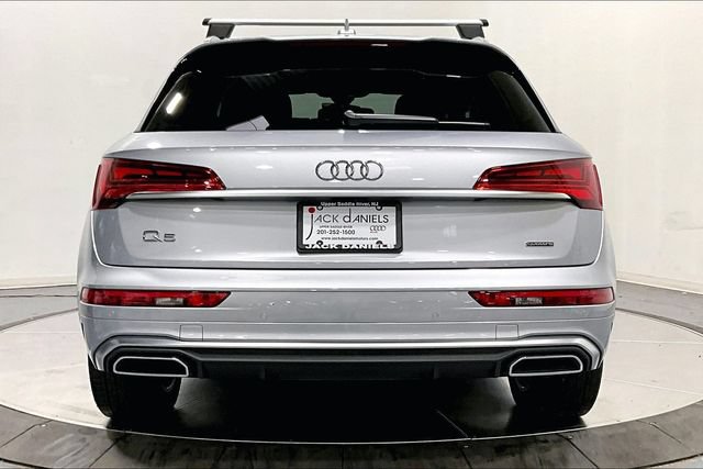 Used 2024 Audi Q5 e Premium Plus w/ Premium Plus Package AWD/4WD image 3