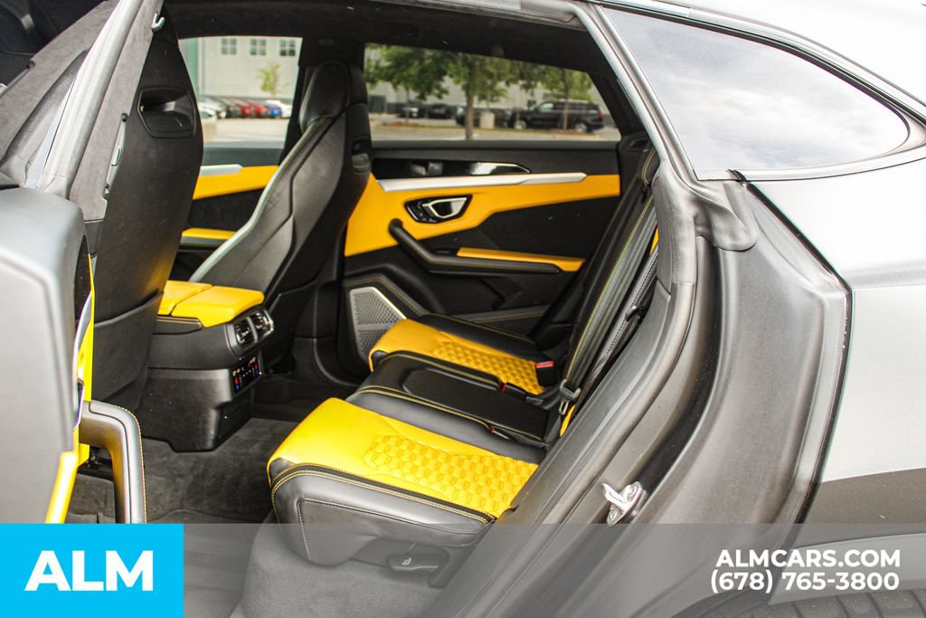 Used 2020 Lamborghini Urus AWD/4WD image 18