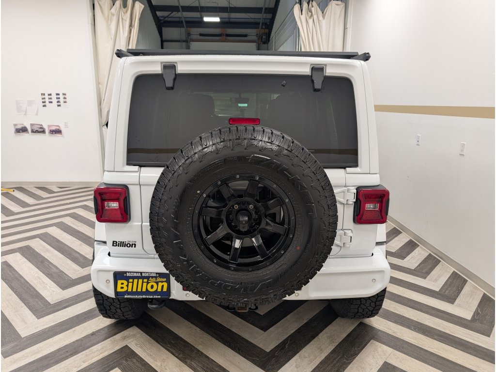 Used 2022 Jeep Wrangler Unlimited Sahara AWD/4WD image 23