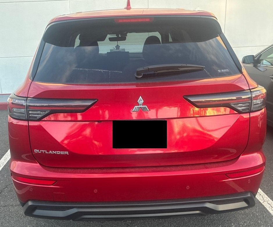 Used 2025 Mitsubishi Outlander ES AWD/4WD image 5
