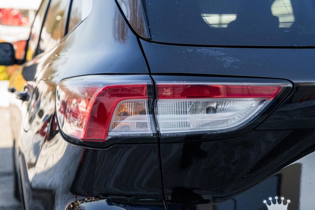 Used 2021 Ford Escape SE image 8