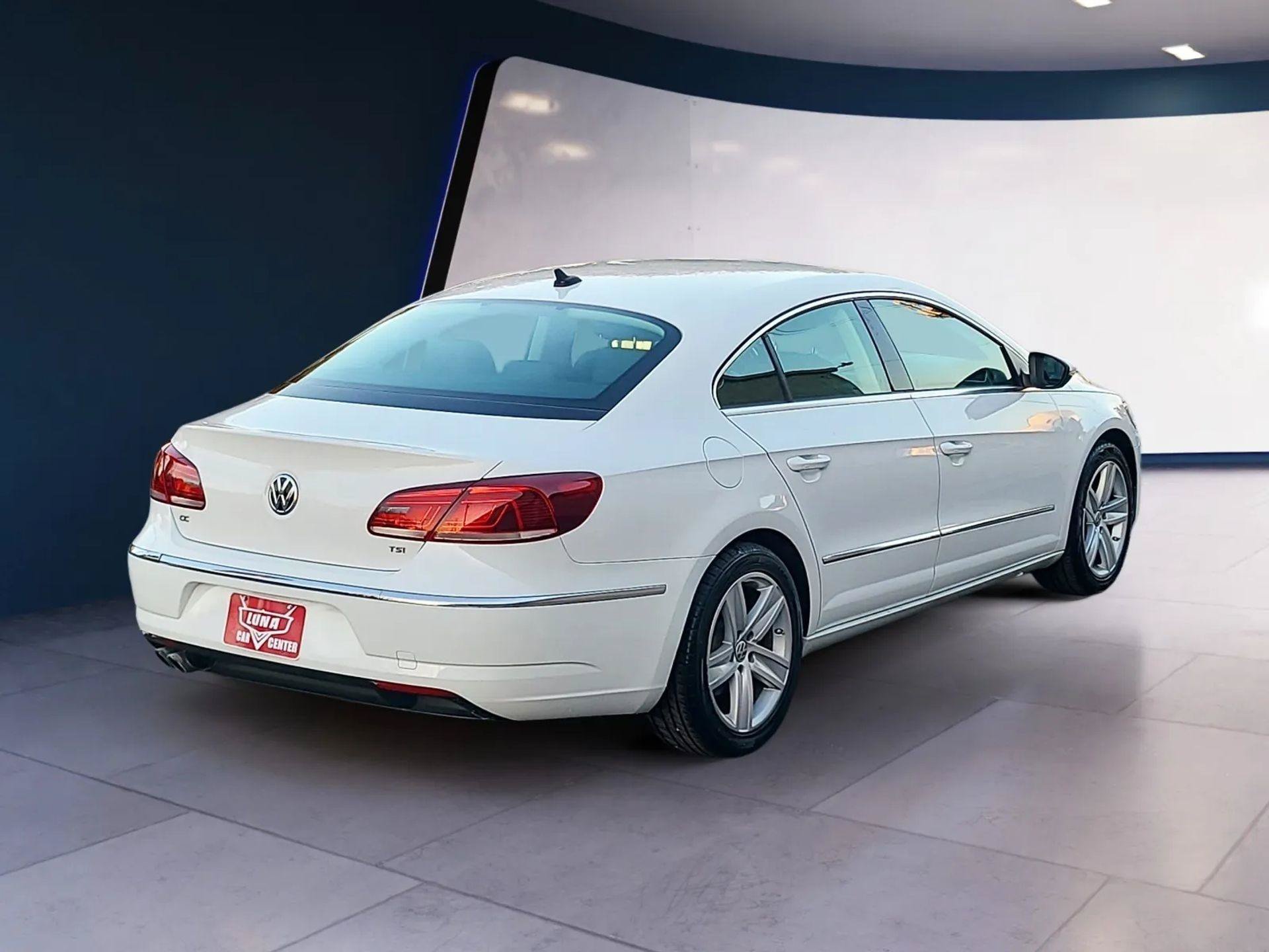 Used 2017 Volkswagen CC Sport FWD image 4