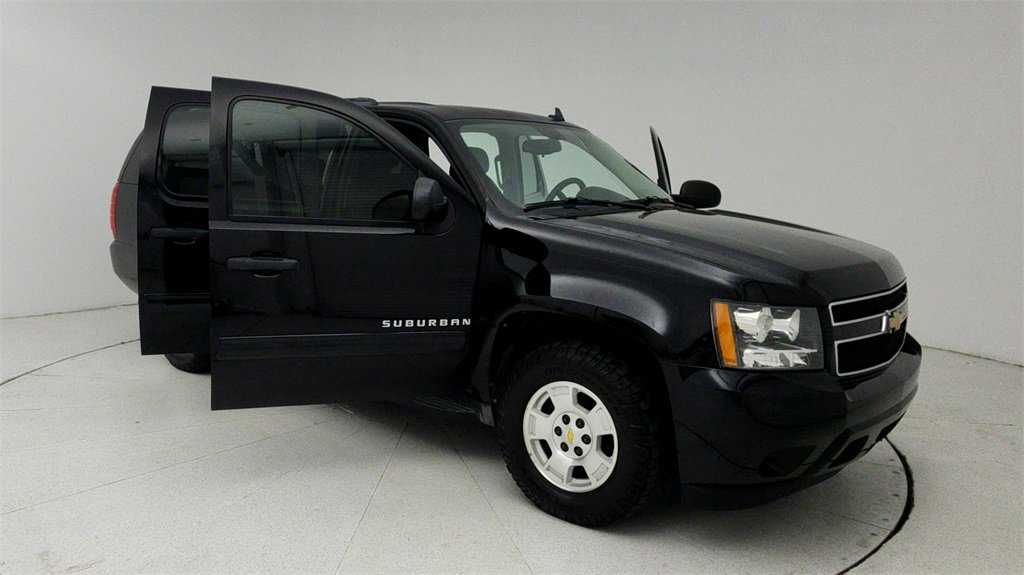 Used 2009 Chevrolet Suburban LS image 13
