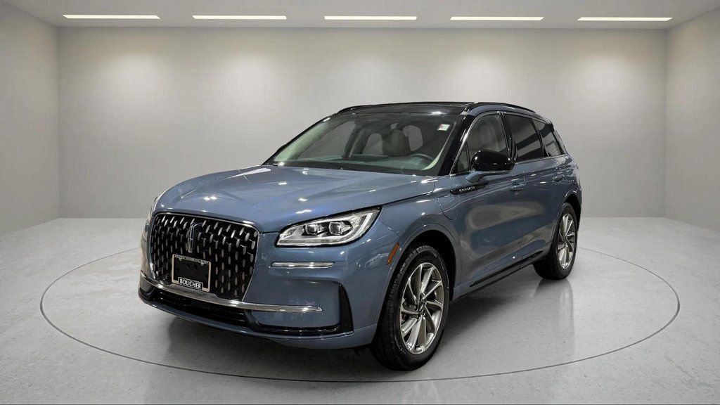 Used 2025 Lincoln Corsair Grand Touring image 18