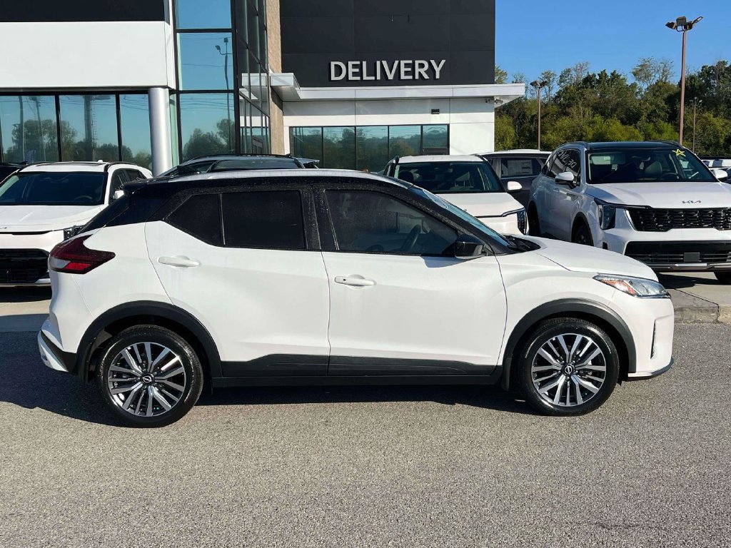 Used 2024 Nissan Kicks SV FWD image 23