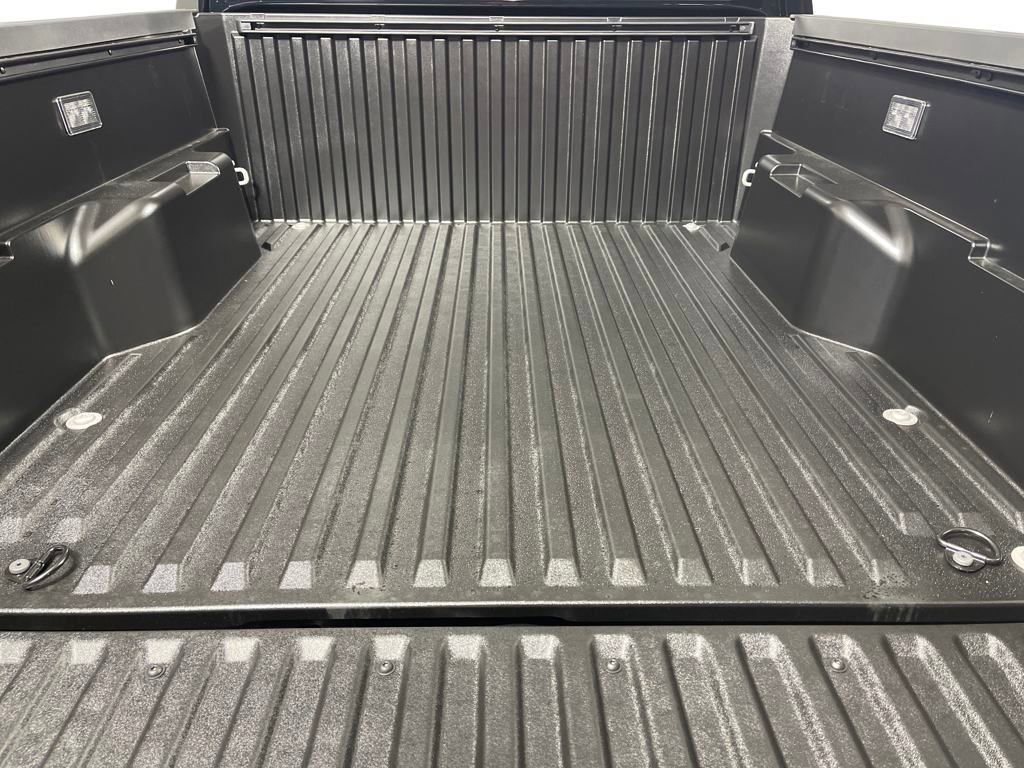 New 2025 Toyota Tacoma SR5 AWD/4WD image 10